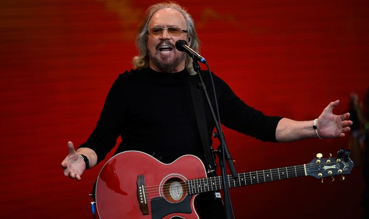 Bee Gees’in yaşayan tek üyesi Barry Gibb’den İZEV’e destek: Seslerini şarkılarla duyuracaklar