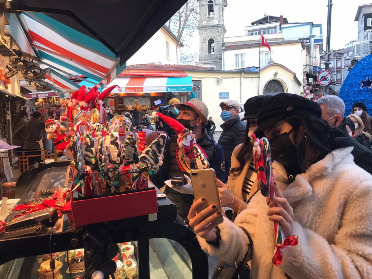 Tarihi şekercide yeni yıl yoğunluğu; unutulmaya yüz tutmuş şekerlere ilgi arttı