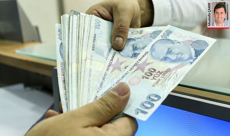 Asgari ücret geçen yıla göre 18 dolar düşerek 2 bin 825 lira oldu. Beklentiler karşılanmadı