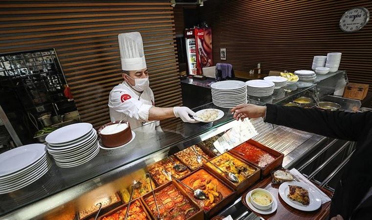 Restoran ve lokantalara yönelik kısıtlamaların ilk haftasında kartlı harcamalar sert düştü