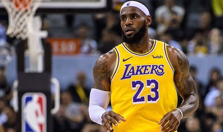 LeBron 2020’yi rekorla kapattı