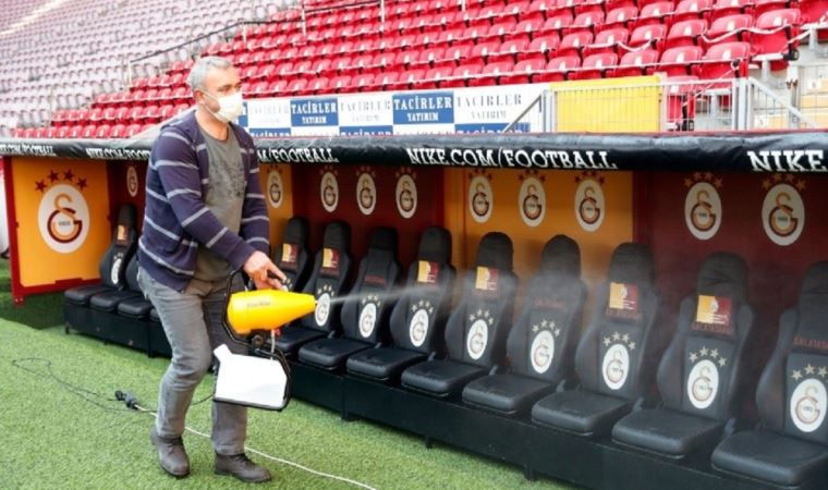 Galatasaray maçı öncesi Türk Telekom Stadyumu’nda dezenfeksiyon çalışmaları yapıldı