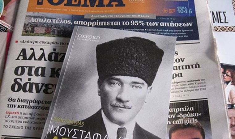 Yunan gazetesi Atatürk kitapçığı dağıttı