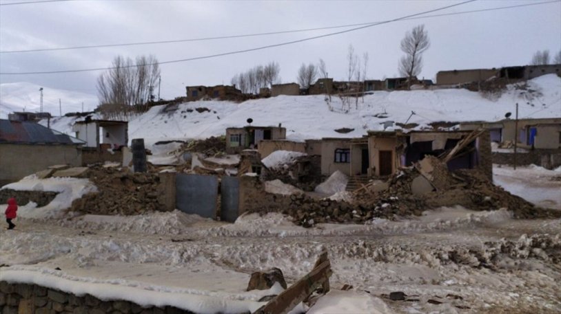 İran depreminin vurduğu Van Başkale'den ilk fotoğraflar