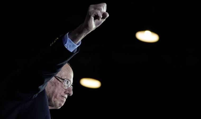 ABD başkanlık seçimleri: Bernie Sanders Nevada'yı kazanarak başkan adaylığı yarışında bir adım öne geçti