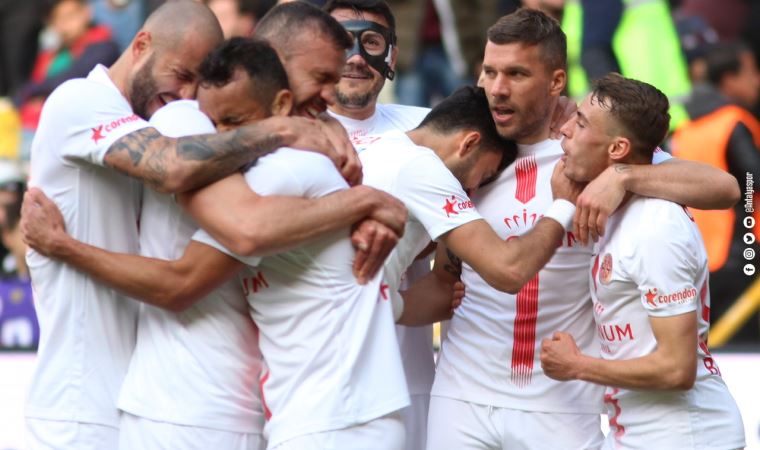 Antalyaspor, kırmızıda geçti:2-1