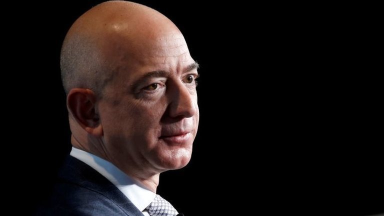 Amazon'un kurucusu Bezos, bir günde servetini sekiz milyar dolar artırdı