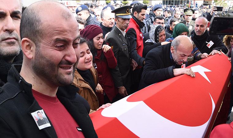 İdlib şehidinin ağabeyinden yürekleri yakan feryat: Artık yeter, bir şeyler yapın