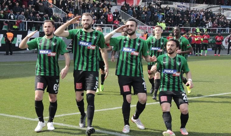 Denizlispor, kırmızıda geçti: 2-0