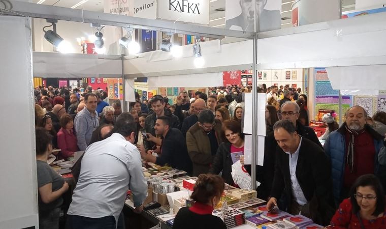 Ankara’da Cumhuriyet yazarlarına yoğun ilgi