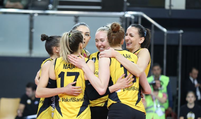 VakıfBank’tan müthiş yarı final serisi