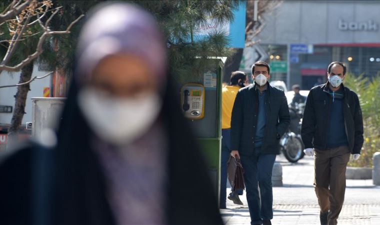 İran koronavirüs tedbirleri kapsamında sokakları boşaltıyor