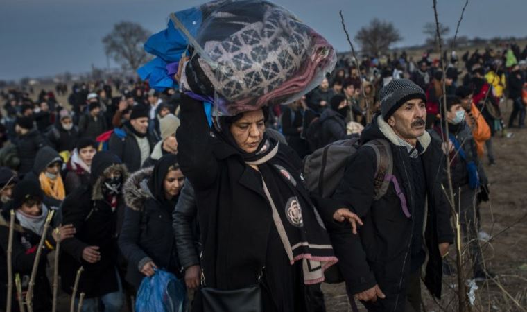 Atina: Türkiye, yasadışı göçü teşvik ediyor