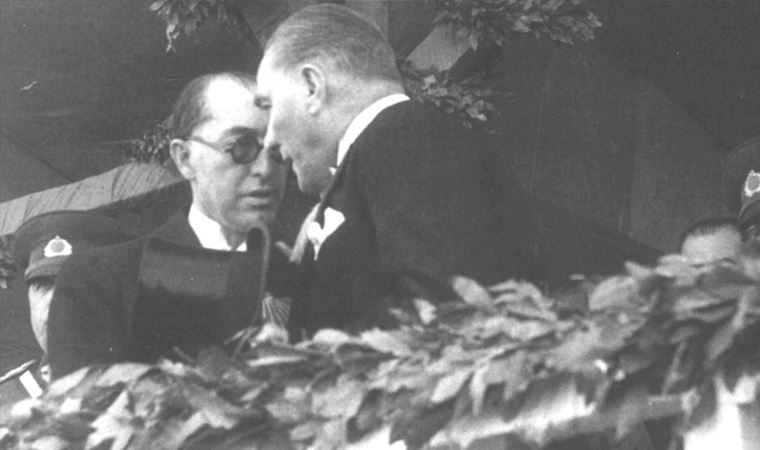 Atatürk Türkiyesi, ekonomide F. Rıfkı Atay’ın tabiriyle ‘ihtilalcı metot’ uygulamasına geçiyordu: Planlı ekonomiye giriş