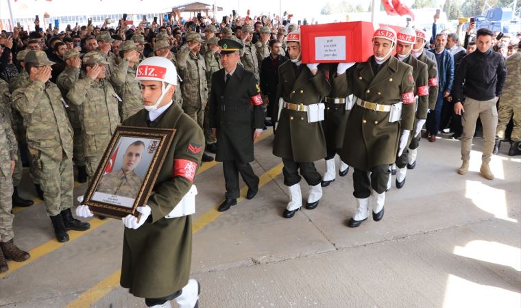 İdlib şehidi sözleşmeli er Enes Kaya son yolculuğuna uğurlandı