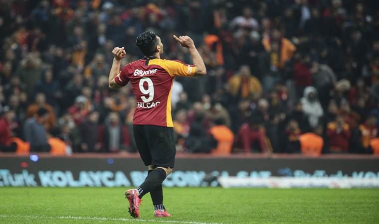 Falcao döndü, Galatasaray uçtu!