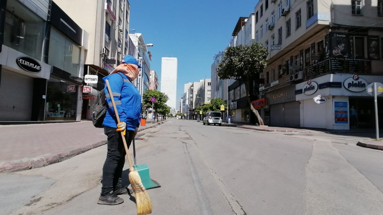 Sokağa çıkma yasağının ardından şehirler sessizliğe büründü