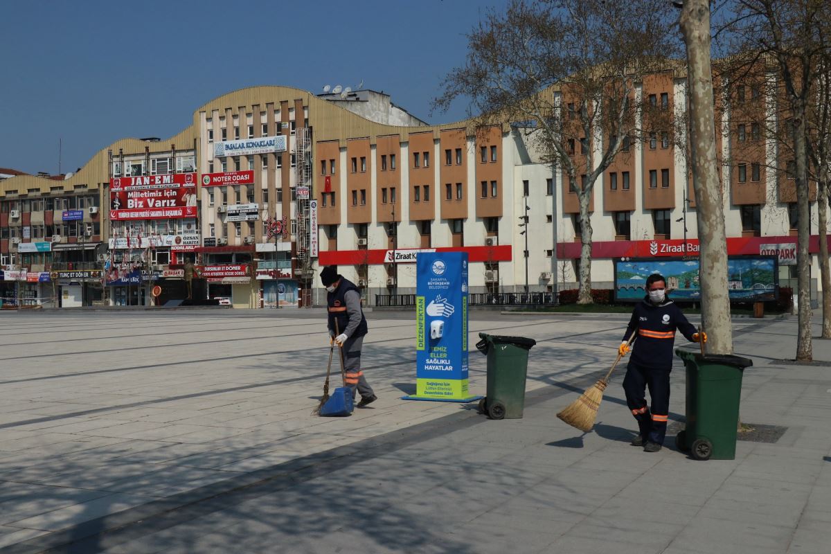 Sokağa çıkma yasağının ardından şehirler sessizliğe büründü