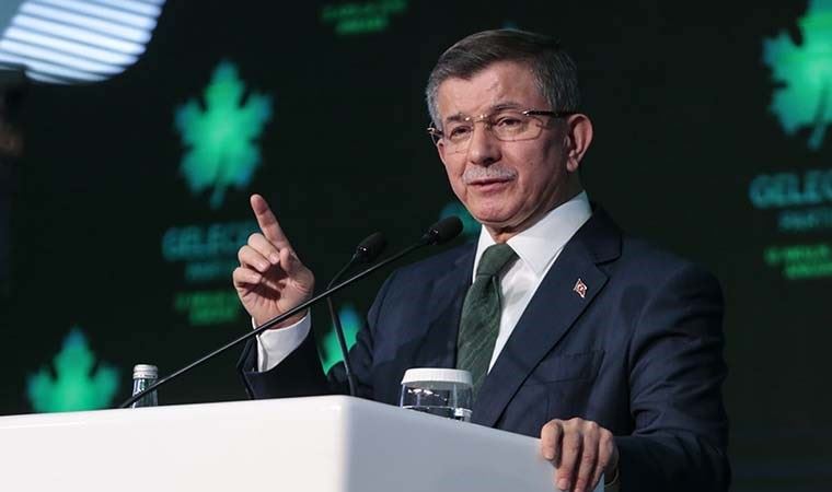 Ahmet Davutoğlu: Erdoğan daha fazla otoriterlik demeye başladı