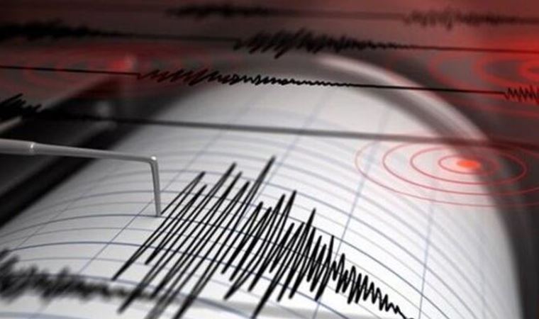 Endonezya'da 5,5 büyüklüğünde deprem