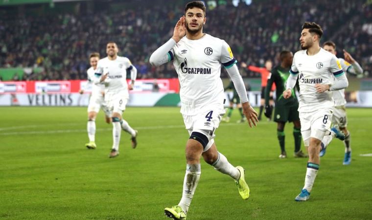 Ozan Kabak'tan 83 çılgın adım