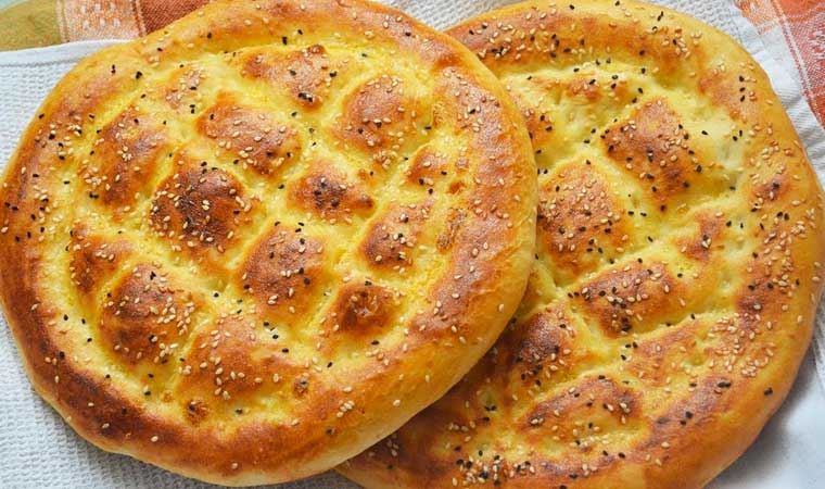 İzmir'de 300 gram pidesi 3 TL'den satılacak