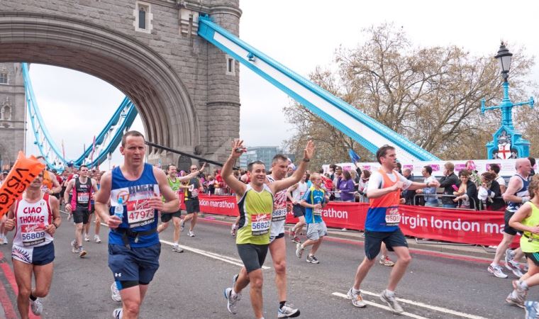 Berlin Maratonu koronavirüs nedeniyle ertelendi