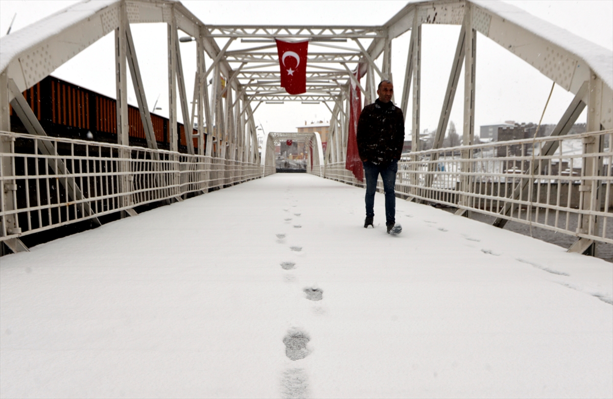 Ardahan'da 23 Nisan'da kar sürprizi