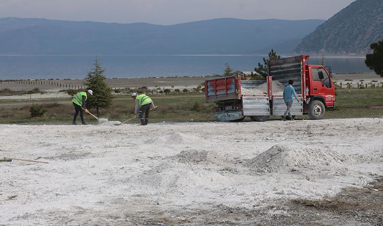 Kumlar eski yerinde