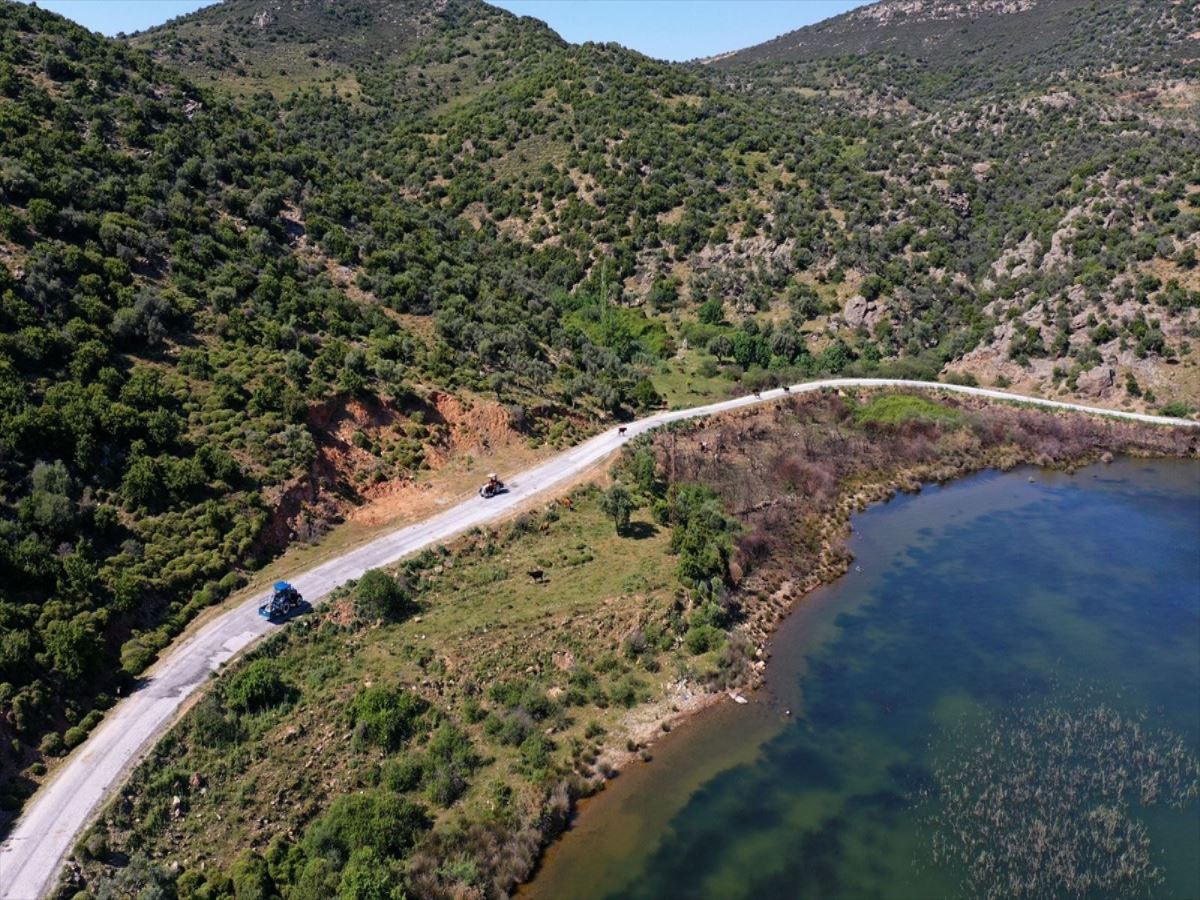 Bafa Gölü, manzarasıyla görenleri hayran bırakıyor