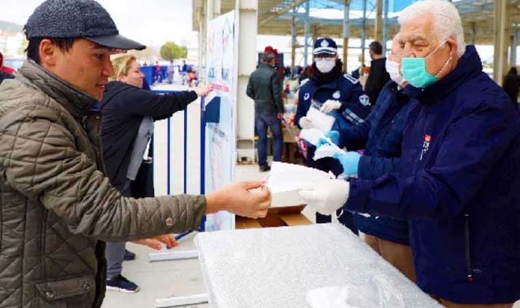 Muğla'da 300 bin tıbbi maske dağıtıldı