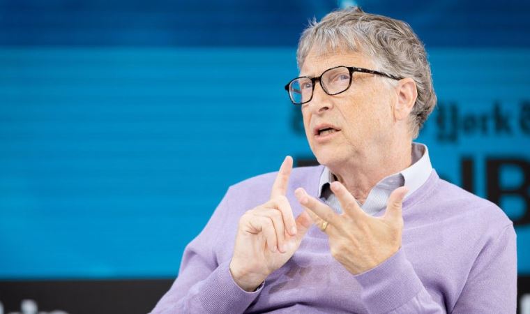 Bill Gates koronavirüs aşısı için tarih verdi: Her şey yolunda giderse seri üretime bir yılda başlanabilir