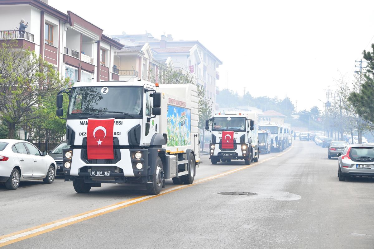 80 kişilik ekiple dezenfekte çalışması