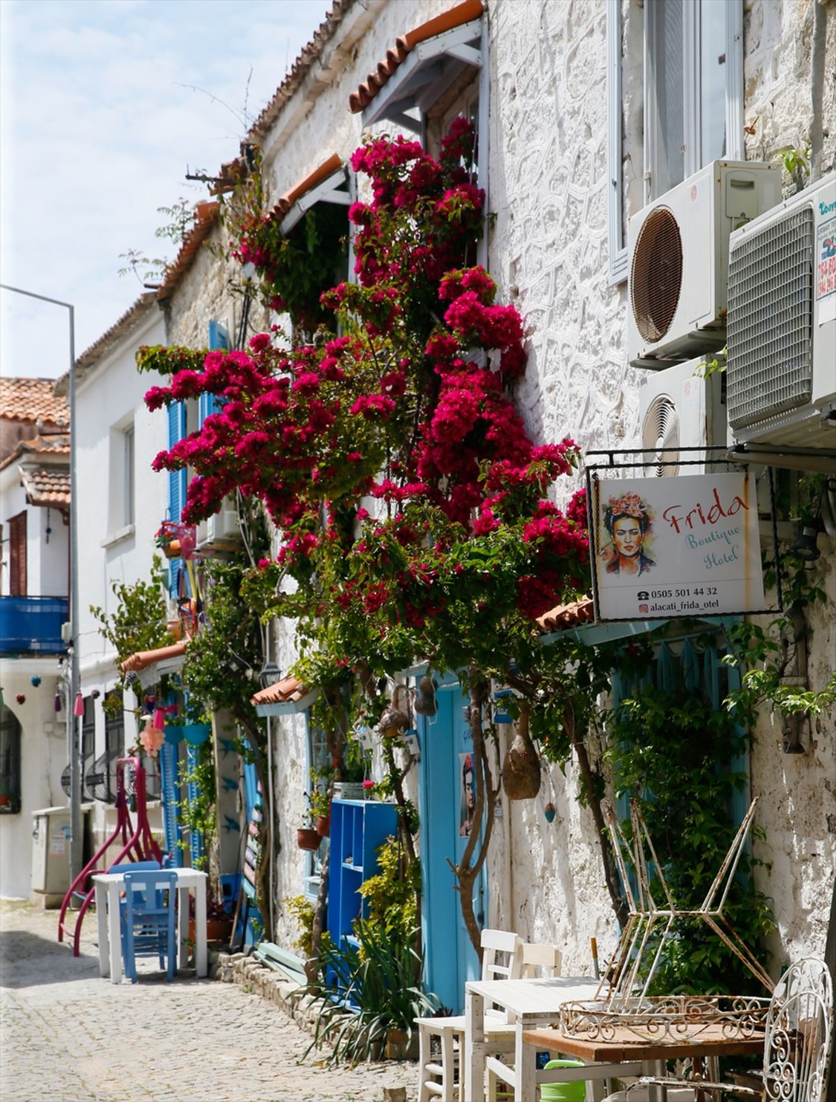 Çeşme Covid-19 sonrası turizm sezonuna hazırlanıyor