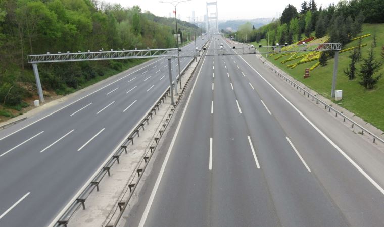 Yasağın ilk günü yollar boş kaldı