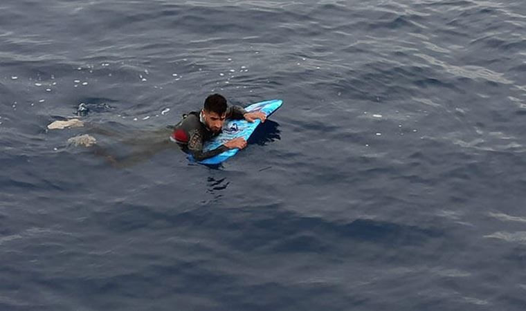 Bodrum'dan Yunanistan'a sörf tahtasıyla geçmeye çalışan sığınmacı yakalandı