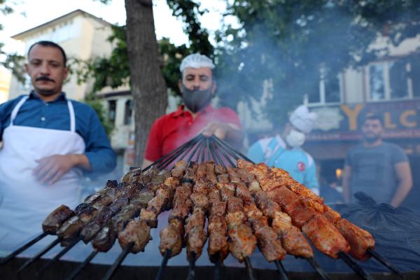 Gaziantepliler en çok kebapçıları özledi