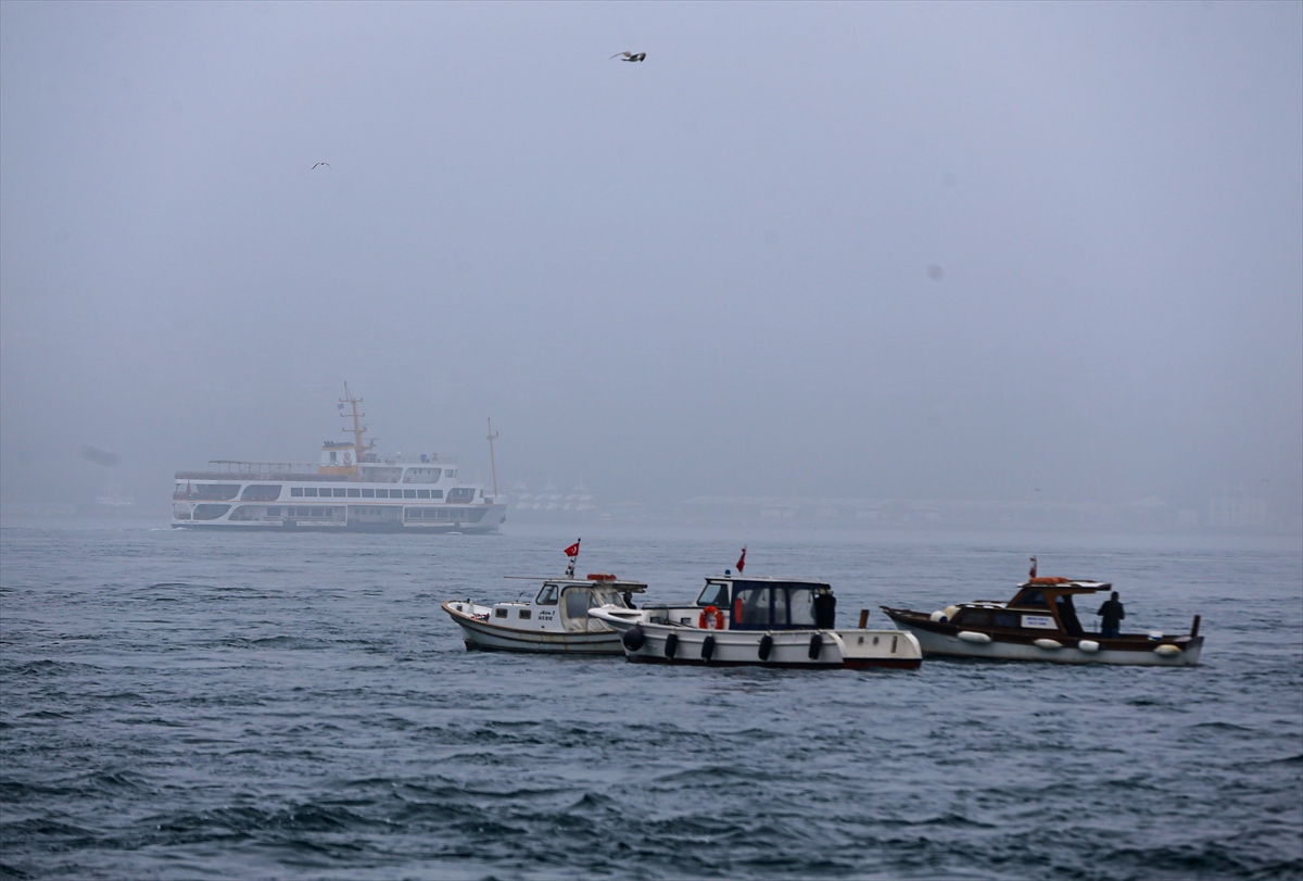 İstanbul yeni güne sisle uyandı