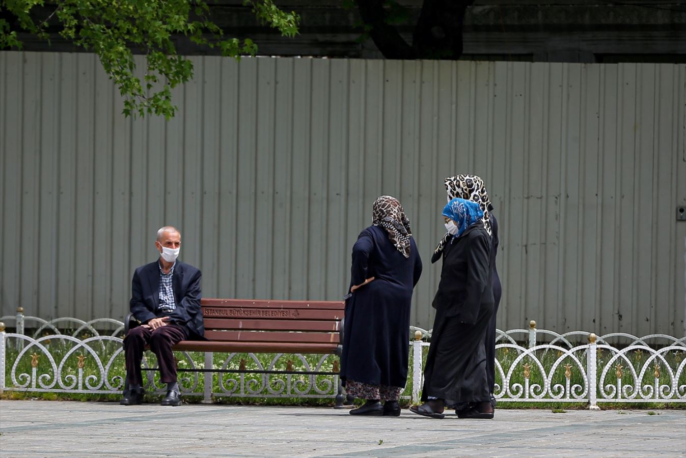 65 yaş üzeri sıcağın etkisiyle dışarı çıkmadı