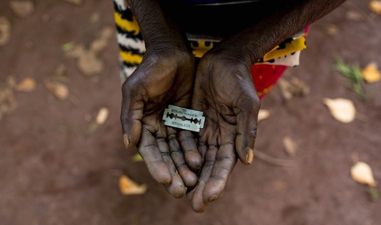 Sudan 'kadın sünneti'ni yasakladı, kadın cinsel organına müdahaleye 3 yıl hapis