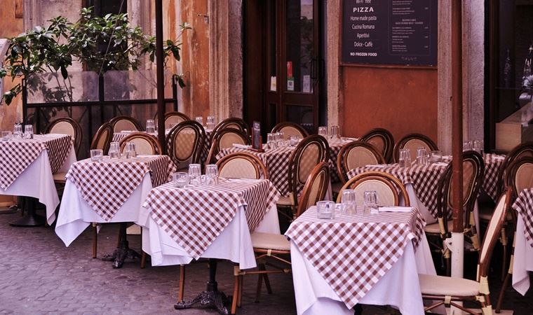 Açılmaya hazırlanan kafe ve restoranlarda hangi koronavirüs önlemleri alınacak?