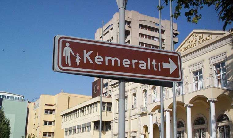 İzmir'in tarihi çarşısı Kemeraltı'nda eski bayramlar özleniyor