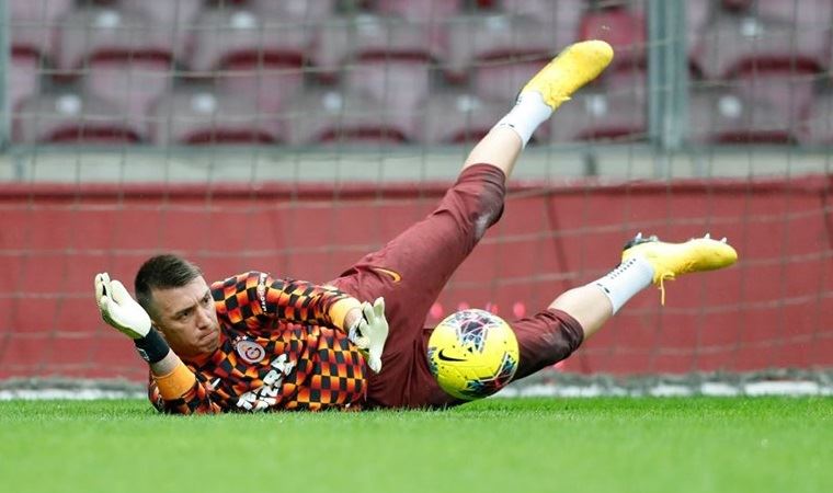 Muslera'dan şartlı 'feda'