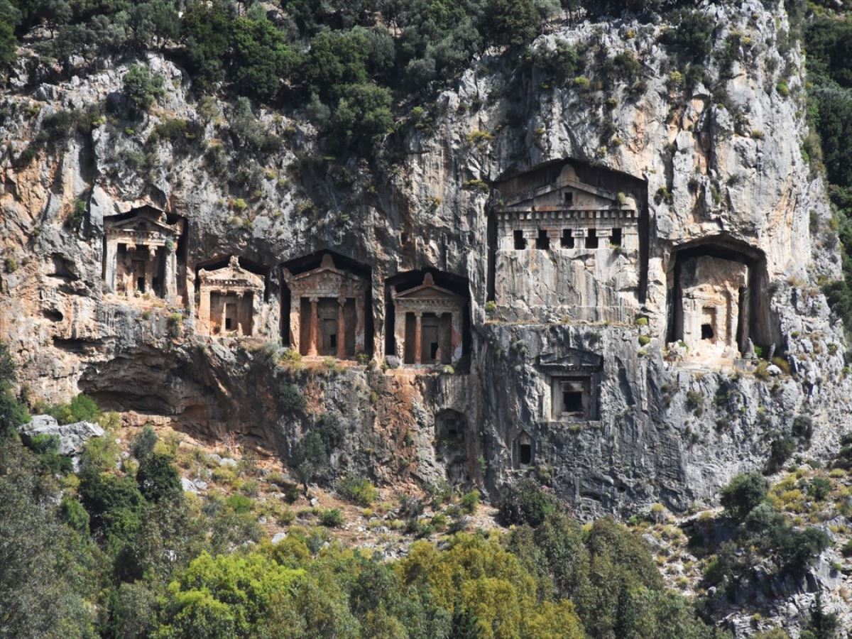 Labirent görünümlü Dalyan sazlıkları