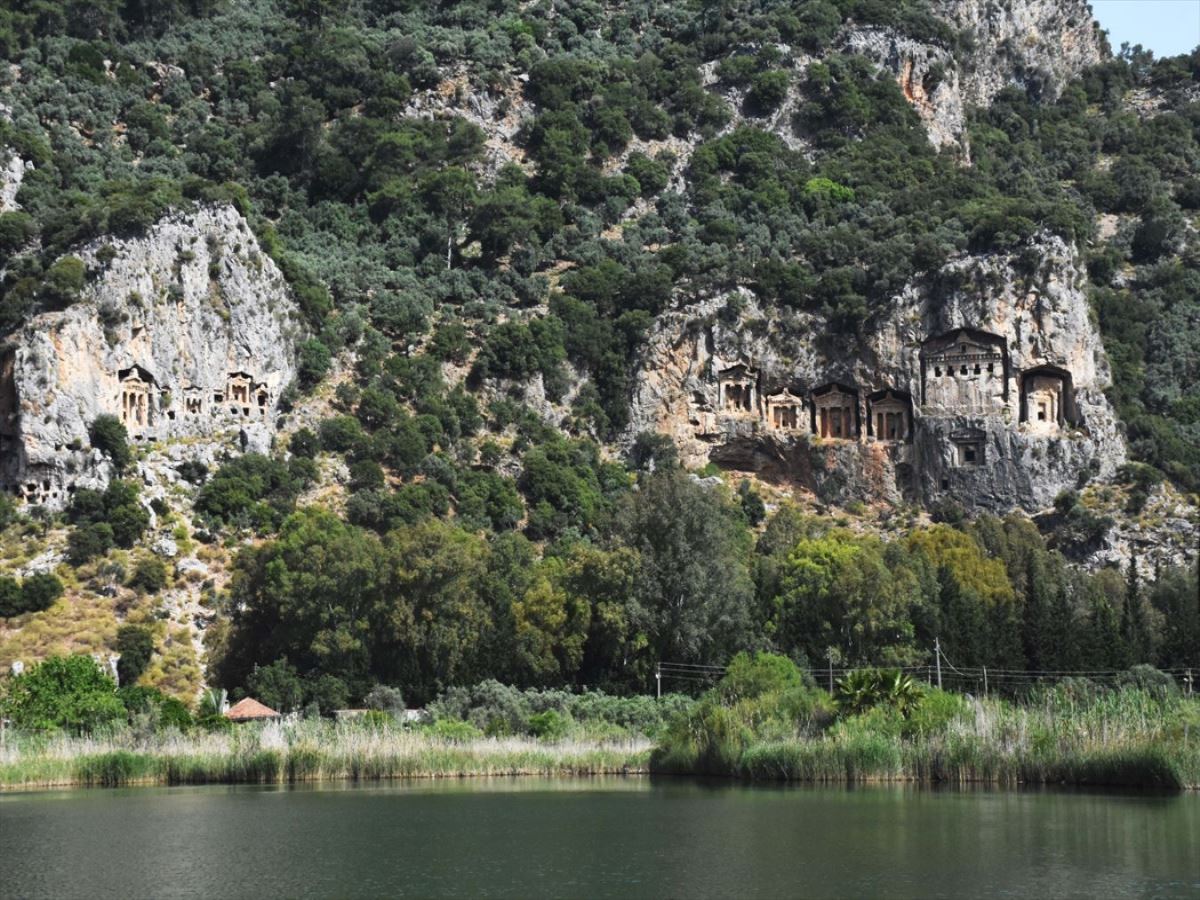 Labirent görünümlü Dalyan sazlıkları