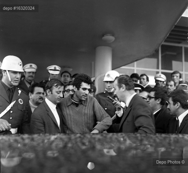 Deniz Gezmiş'in ilk kez ortaya çıkan fotoğrafları yayınlandı