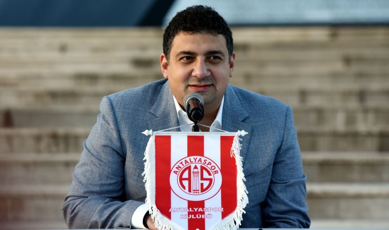 Antalyaspor Sangare için 4 büyüklere mesaj yolladı