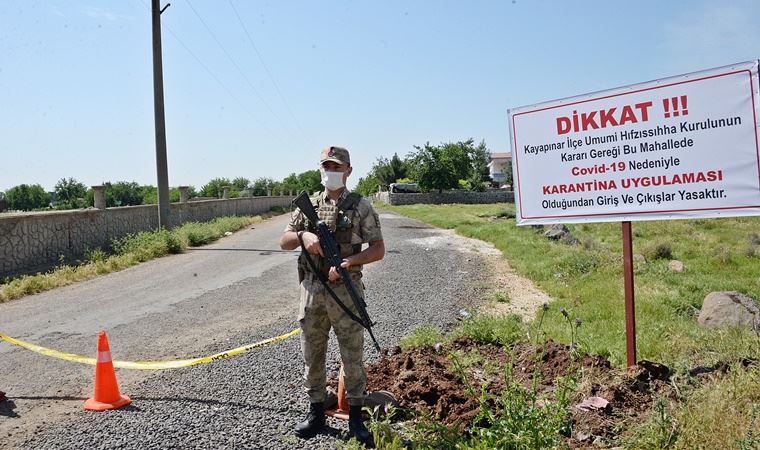 Diyarbakır'da bir mahalle karantinaya alındı: 40'ı aşkın kişinin testi pozitif çıktı