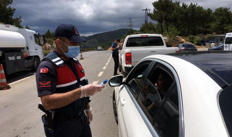 Bodrum’a 14 saatte 7 bin 980 araç giriş yaptı