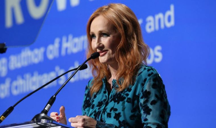 Harry Potter'ın yazarı J.K. Rowling, aile içi tacize ve cinsel saldırıya maruz kaldığını açıkladı